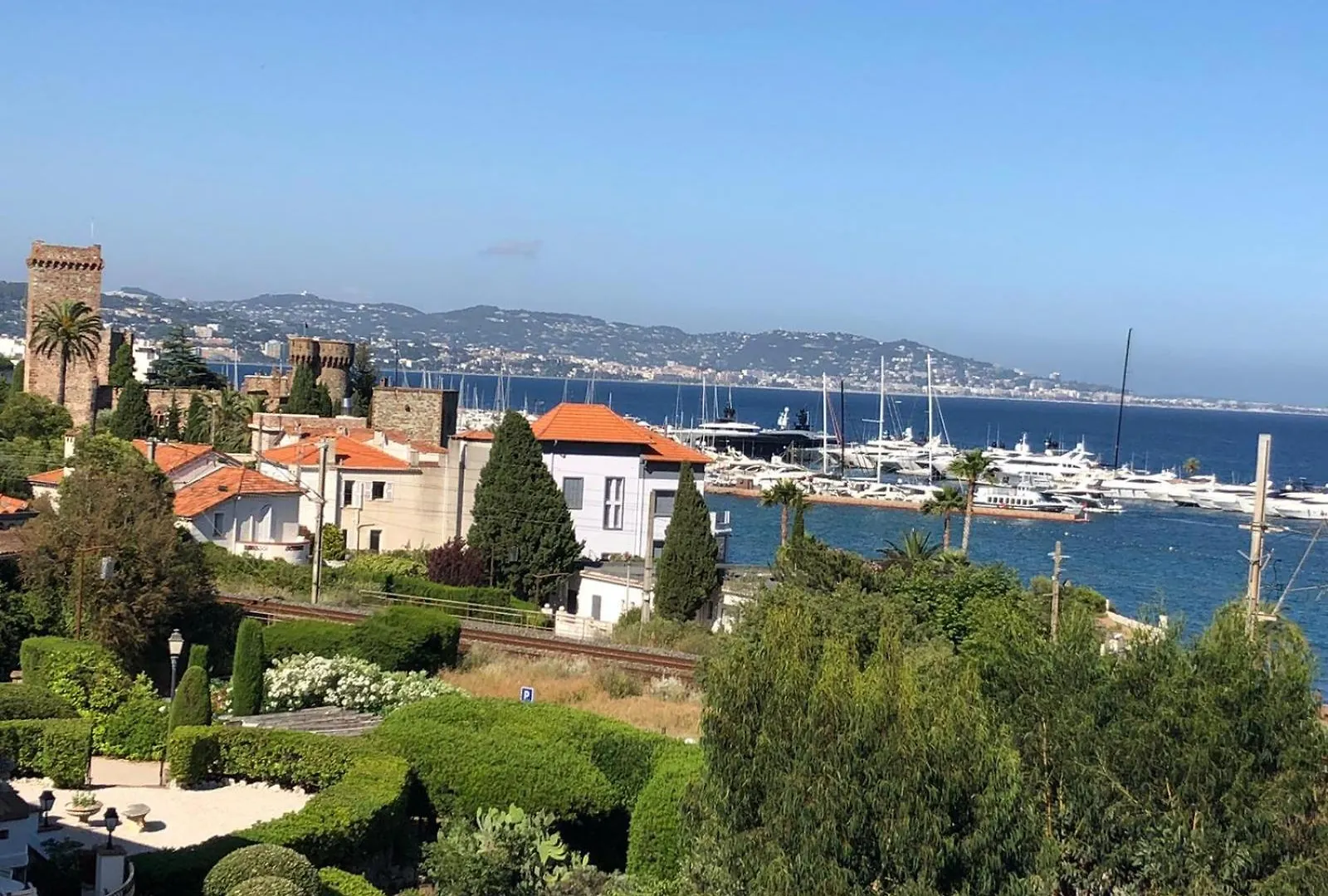 Appartement A Frejus 2 Pieces Pour 4 Personnes, Terrasse Avec Vue Piscine Apartment